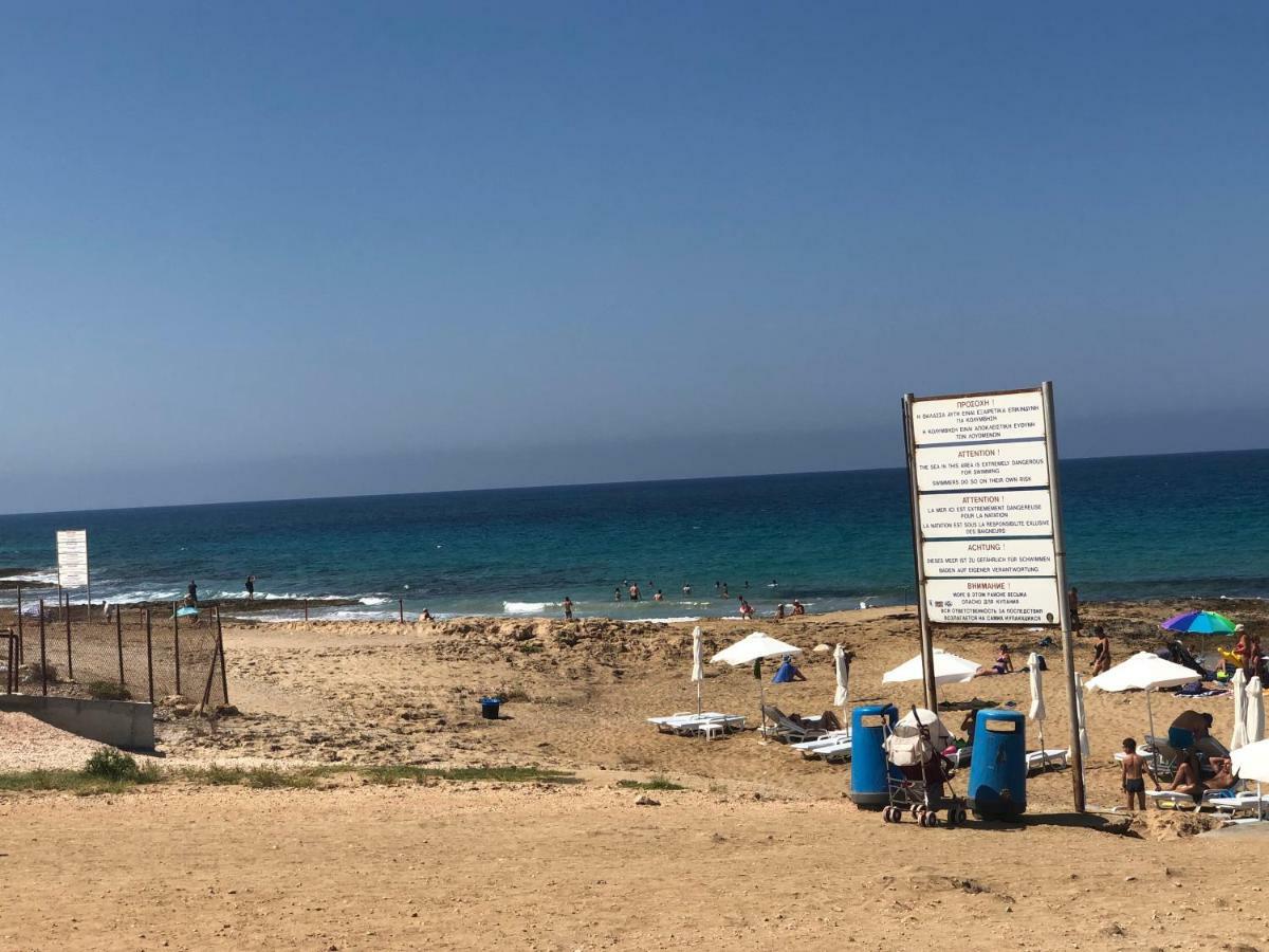 Royal Seacrest Apartment Paphos Exterior foto