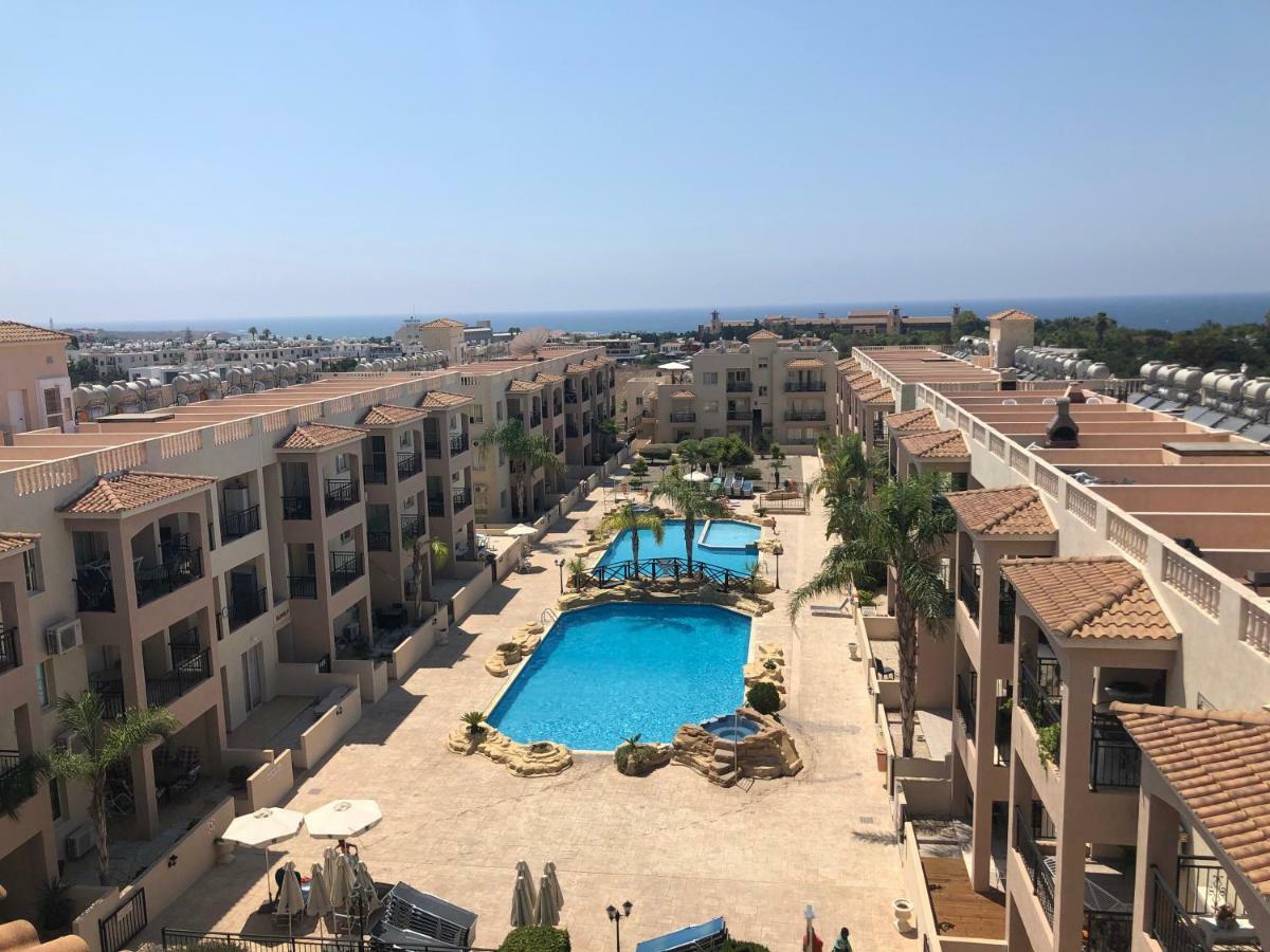 Royal Seacrest Apartment Paphos Exterior foto